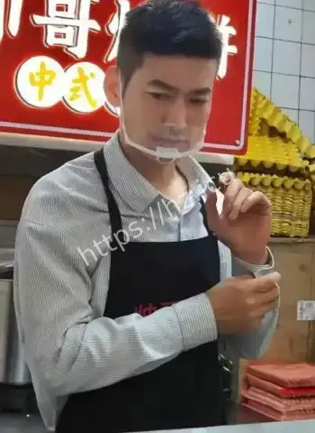 包建斌烧饼帅哥初代网红翻红